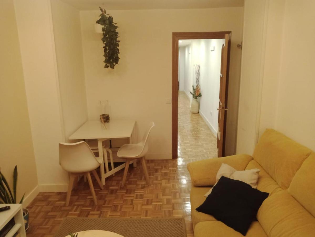 Piso Playa Gijon Lägenhet Exteriör bild